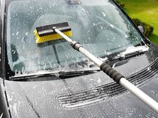 Brosse de lavage avec manche télescopique